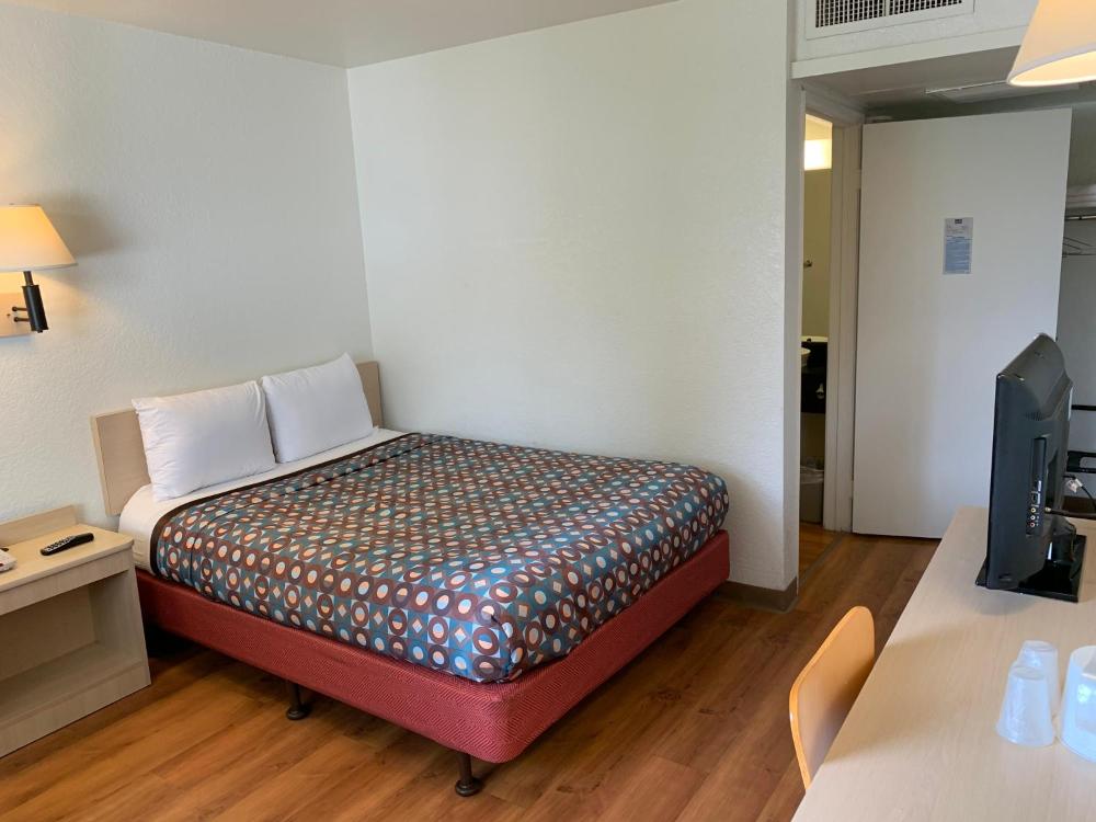 Standard Room interior